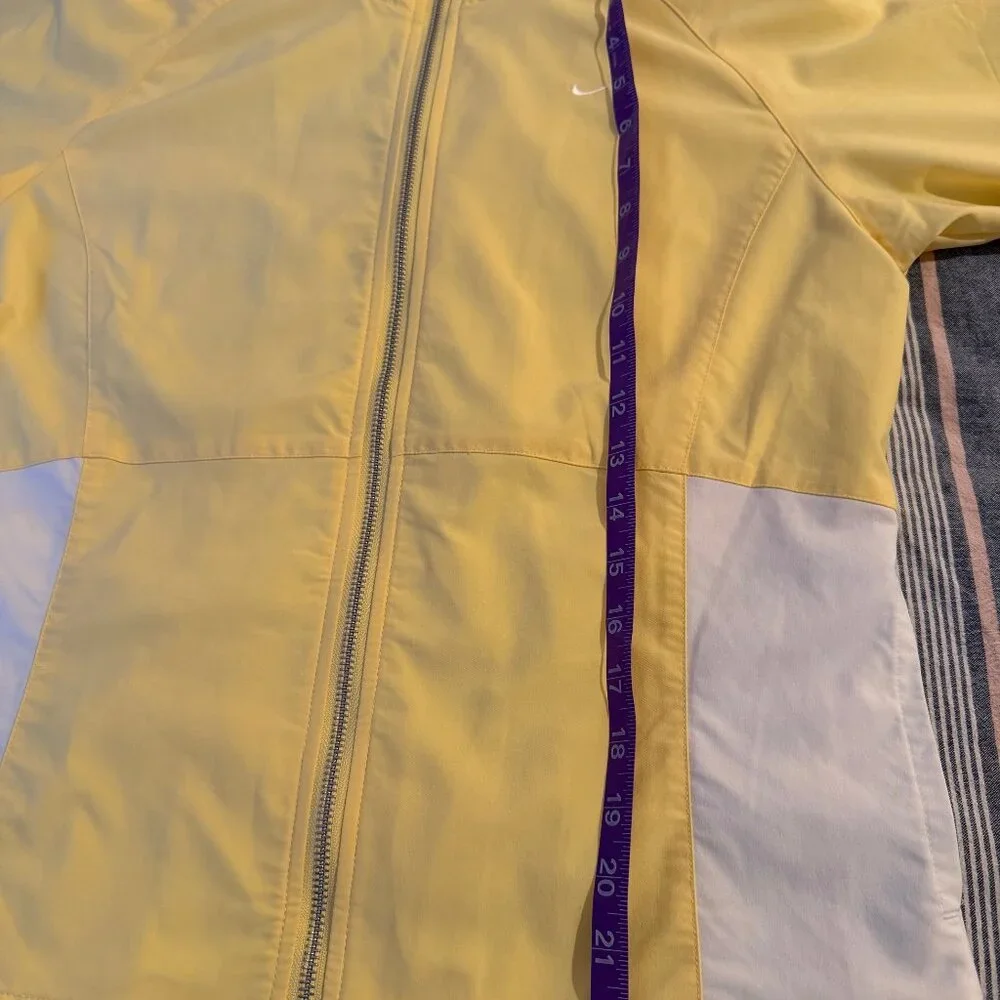 Nike Jacket Pale Yellow/White Women's Size M Like New